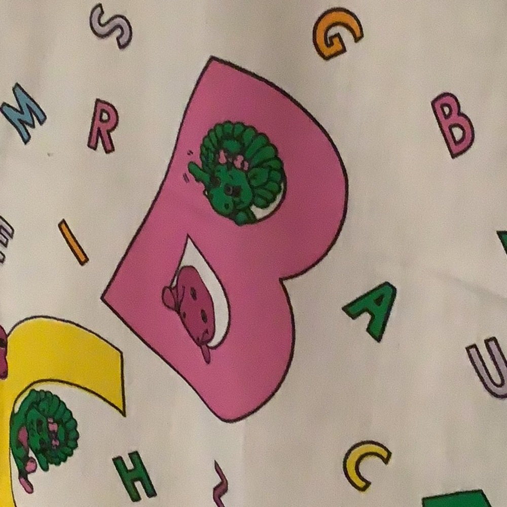 Vintage Barney ABC flat crib sheet - Picture 2 of 5